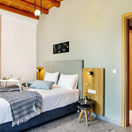 Almond Cottage With A Sea View Above Плакиас Экстерьер фото