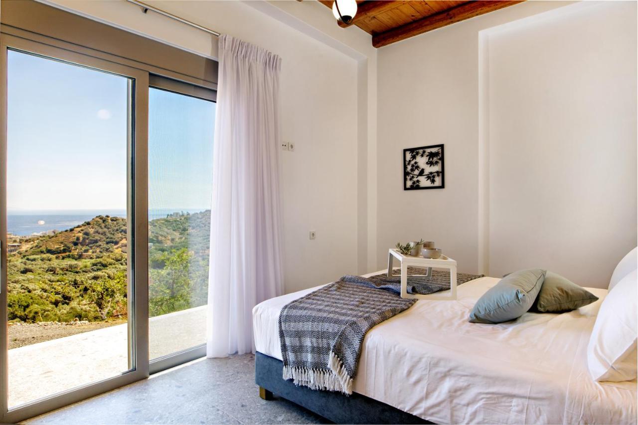 Almond Cottage With A Sea View Above Плакиас Экстерьер фото